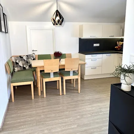 Mona Apartment